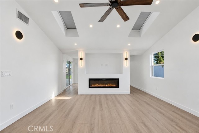 11158 Orion Ave photo 22