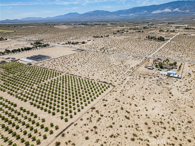 34700 Rabbit Springs Road, Lucerne Valley CA: https://media.crmls.org/medias/0a222ec7-cd9e-4ac2-9a1b-772d4bd146e6.jpg