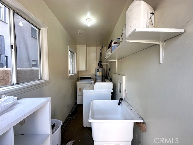 1436 S Holt Avenue, Los Angeles CA: https://media.crmls.org/medias/0a22c081-f43e-40c3-b976-da45f4460a5e.jpg