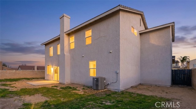 Detail Gallery Image 5 of 60 For 3454 Garnet, Rosamond,  CA 93560 - 5 Beds | 3 Baths