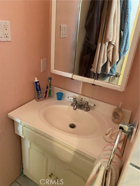 Detail Gallery Image 7 of 39 For 4534 Amber Pl, Los Angeles,  CA 90032 - 2 Beds | 1 Baths