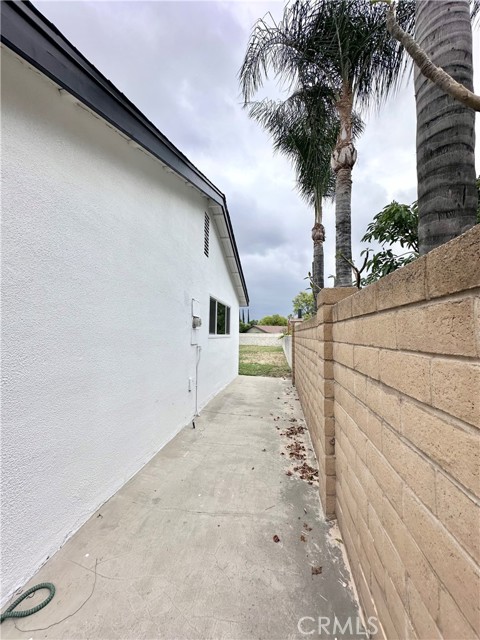 Detail Gallery Image 18 of 23 For 2465 N Idyllwild Ave, Rialto,  CA 92377 - 4 Beds | 2 Baths