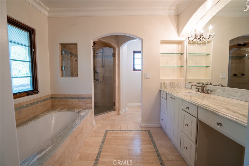 https://media.crmls.org/medias/0a240f20-8a56-4d95-8aaf-207b3424d82c.jpg?preset=X-Large