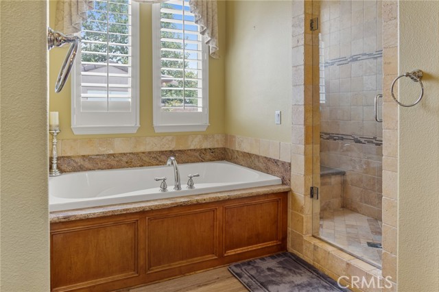 1180 Cleveland Way, Corona CA: https://media.crmls.org/medias/0a2458db-07da-40ec-940f-3939942253f9.jpg