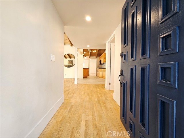 Detail Gallery Image 15 of 37 For 17530 Tuba St, Northridge,  CA 91325 - 4 Beds | 2/1 Baths