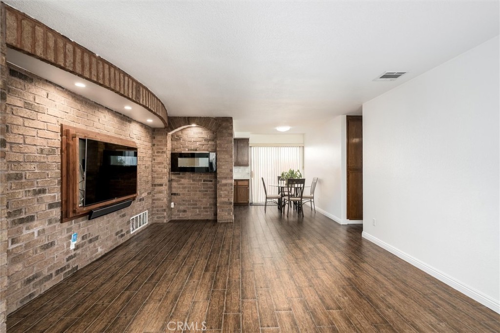 MLS #SW25105921 img 7