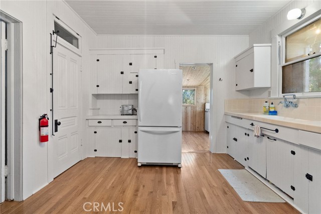 591 W 9th, San Bernardino CA: https://media.crmls.org/medias/0a252c3b-e1e0-4f7a-bbf6-9ecb98851415.jpg