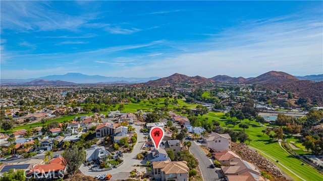 Detail Gallery Image 12 of 66 For 30718 Early Round Dr, Canyon Lake,  CA 92587 - 5 Beds | 3/1 Baths