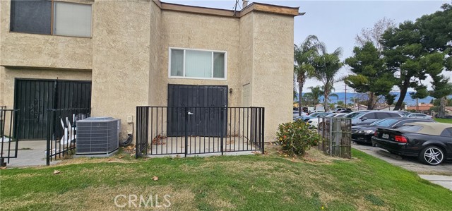 Detail Gallery Image 11 of 14 For 936 Fairway #23,  Colton,  CA 92324 - 1 Beds | 1 Baths