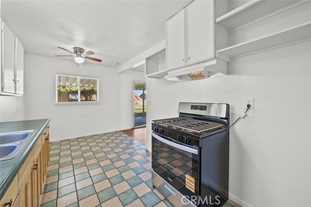 Detail Gallery Image 22 of 45 For 38953 Foxholm Dr, Palmdale,  CA 93551 - 4 Beds | 2 Baths