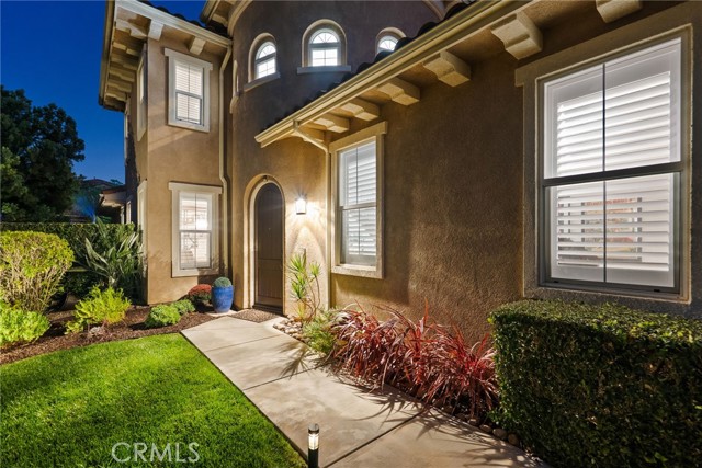 Detail Gallery Image 3 of 67 For 890 Lindamere, Simi Valley,  CA 93065 - 5 Beds | 4/1 Baths