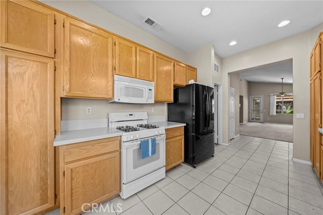 23727 Corte Andar, Temecula CA: https://media.crmls.org/medias/0a273245-c20a-4734-a225-a87b732dbb5b.jpg