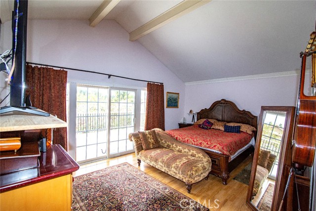 11958 Darby Avenue, Porter Ranch CA: https://media.crmls.org/medias/0a27e7e3-cc92-4254-b5d4-18212a64a4a7.jpg