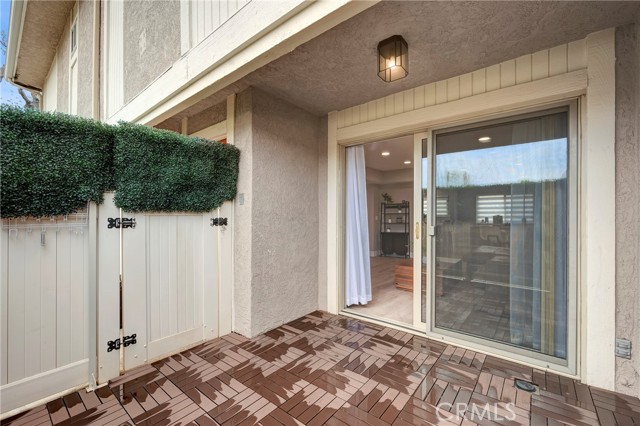 Detail Gallery Image 13 of 33 For 10159 De Soto Ave #202,  Chatsworth,  CA 91311 - 3 Beds | 2/1 Baths