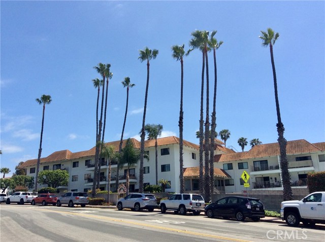 MLS# OC22256206