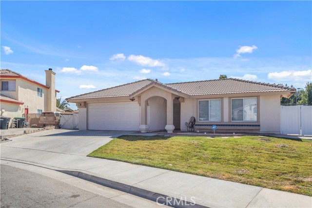 Detail Gallery Image 3 of 58 For 950 Shana Pl, San Jacinto,  CA 92583 - 3 Beds | 2 Baths