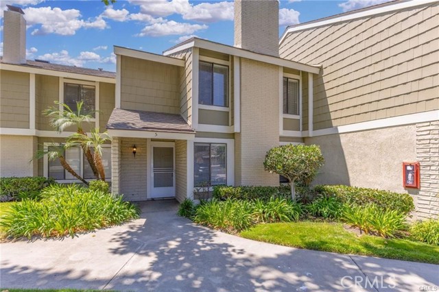 Detail Gallery Image 3 of 31 For 5 Locust, Irvine,  CA 92604 - 3 Beds | 2/1 Baths