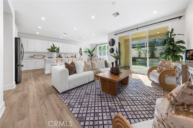 Detail Gallery Image 13 of 68 For 4118 Pompia Way, Corona,  CA 92883 - 4 Beds | 3 Baths