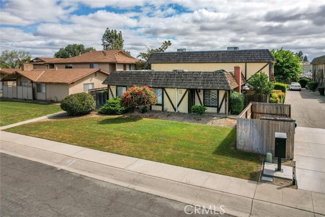 Detail Gallery Image 12 of 34 For 2432 S Sallee Ct, Visalia,  CA 93277 - – Beds | – Baths