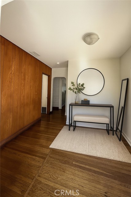 Detail Gallery Image 4 of 26 For 10563 Las Lunitas, Tujunga,  CA 91042 - 3 Beds | 1 Baths