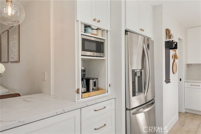 7661 Ontario Drive, Huntington Beach CA: https://media.crmls.org/medias/0a2afef9-62c7-401f-903c-96f17ed011ce.jpg