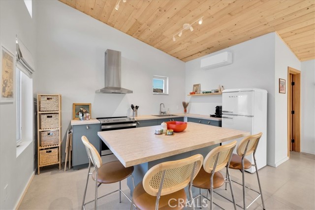 Detail Gallery Image 10 of 48 For 10277 Pinon Ave, Morongo Valley,  CA 92256 - 1 Beds | 1 Baths
