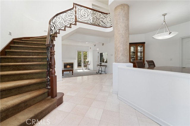 6264 Napoli Court, Long Beach CA: https://media.crmls.org/medias/0a2b8bc2-6e64-4aa8-97f1-2e304459546f.jpg