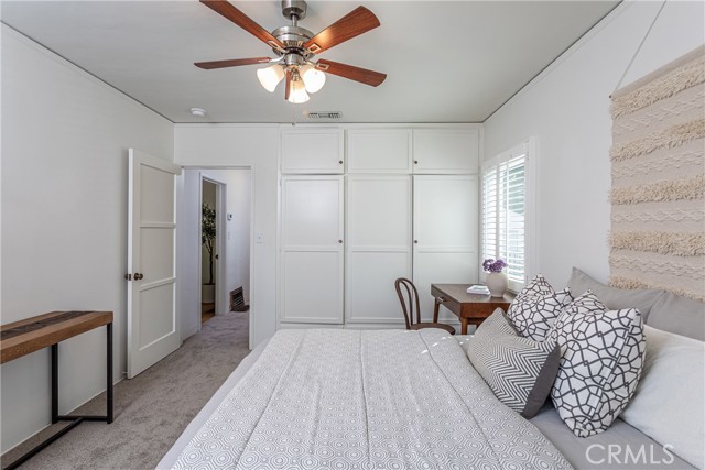 620 S Bel Aire Drive, Burbank CA: https://media.crmls.org/medias/0a2c2640-27b9-4dca-b71e-05d832984d61.jpg
