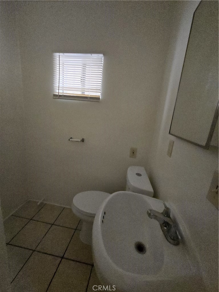 https://media.crmls.org/medias/0a2d215c-4e21-4260-b878-a18e09edc11b.jpg?preset=X-Large