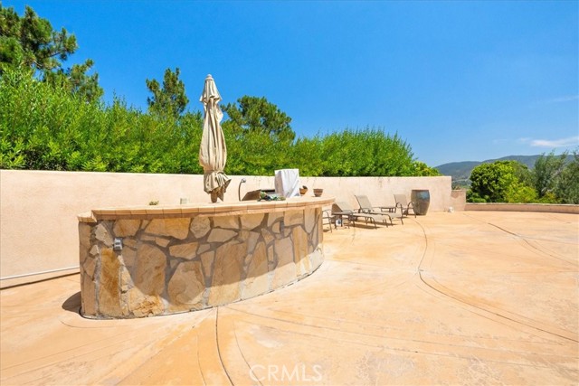 1917 Santa Margarita Drive, Fallbrook CA: https://media.crmls.org/medias/0a2d40ab-0c92-452f-89f0-ad5bb6611933.jpg