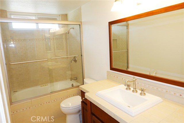 Detail Gallery Image 28 of 39 For 6232 Hesperia Ave, Encino,  CA 91316 - 3 Beds | 2/1 Baths