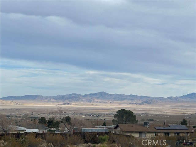 32643 Spinel Road, Lucerne Valley CA: https://media.crmls.org/medias/0a2d881c-f20c-4f3b-adfb-d5d3b8870097.jpg