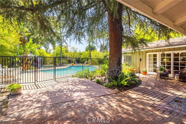 8841 White Oak Avenue, Sherwood Forest CA: https://media.crmls.org/medias/0a2e3c8d-7e79-4b9a-9980-78032459e472.jpg