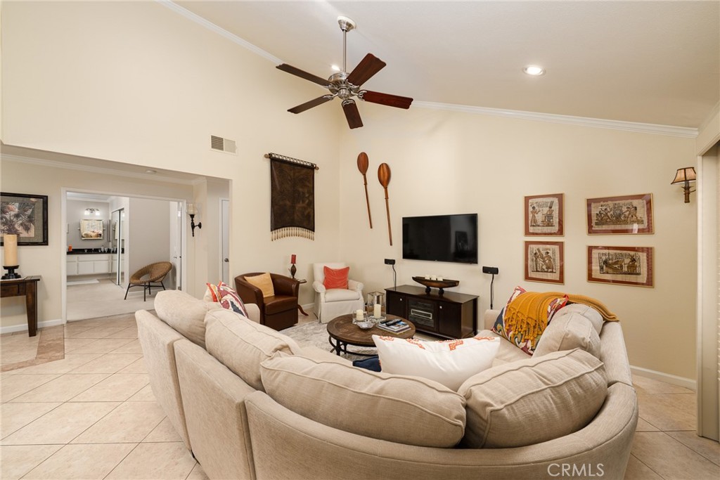 MLS #OC26007492 image #1