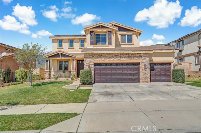 Detail Gallery Image 4 of 45 For 15356 Thistle St, Fontana,  CA 92336 - 5 Beds | 3 Baths