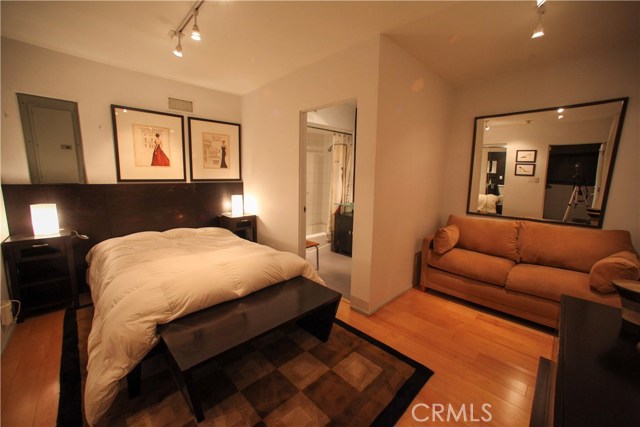 Detail Gallery Image 42 of 53 For 3807 Crest Rd, Rancho Palos Verdes,  CA 90275 - 5 Beds | 6/1 Baths