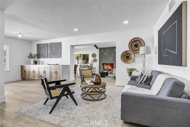 23881 Gates Street, Lake Forest CA: https://media.crmls.org/medias/0a2fcc8e-bd94-485f-bbfa-e6405f3938fe.jpg