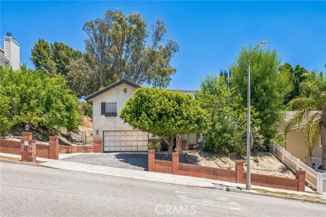 Detail Gallery Image 5 of 15 For 11922 Louise Ave, Granada Hills,  CA 91344 - 4 Beds | 3 Baths