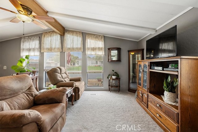 519 W Taylor Street, Santa Maria CA: https://media.crmls.org/medias/0a2fe202-89d1-42a1-a0a7-ceac155129d4.jpg