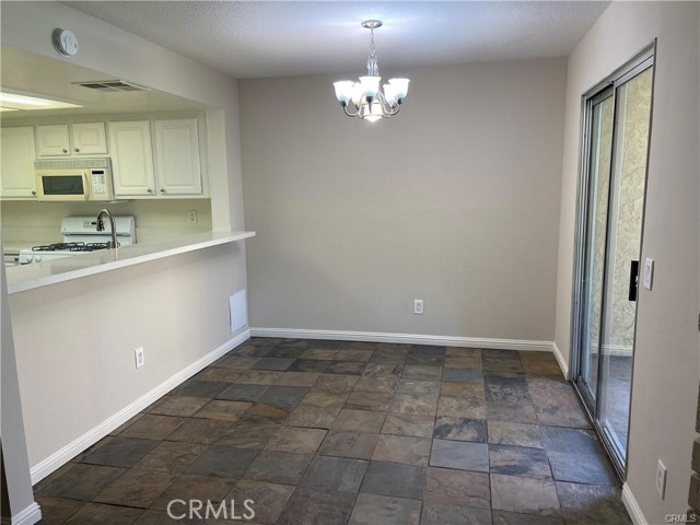 Detail Gallery Image 2 of 11 For 1025 N Tippecanoe Ave #115,  San Bernardino,  CA 92410 - 2 Beds | 2 Baths