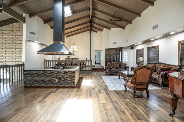 3225 Yardley Place, Simi Valley CA: https://media.crmls.org/medias/0a325398-6eaa-4c44-8195-57aec8a6264d.jpg