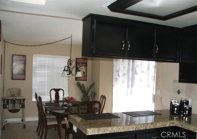 Detail Gallery Image 4 of 11 For 204 York Ln, Santa Maria,  CA 93455 - 3 Beds | 2/1 Baths