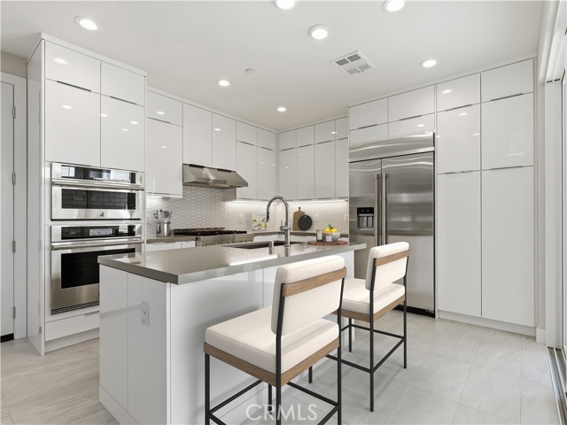 MLS #OC25261703 image #5