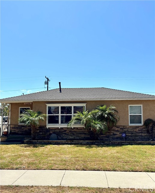 Detail Gallery Image 3 of 12 For 372 E Janice St, Long Beach,  CA 90805 - 3 Beds | 1 Baths