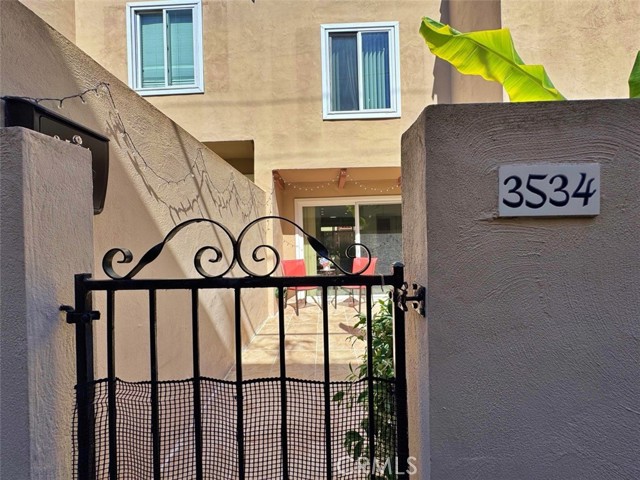 Detail Gallery Image 2 of 49 For 3534 Del Amo Blvd, Torrance,  CA 90503 - 4 Beds | 2/1 Baths