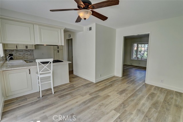 17077 Los Modelos Street, Fountain Valley CA: https://media.crmls.org/medias/0a3469aa-535a-4366-98f7-54f12aeae7fd.jpg