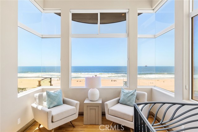 Detail Gallery Image 3 of 38 For 4308 the Strand, Manhattan Beach,  CA 90266 - 5 Beds | 4/1 Baths