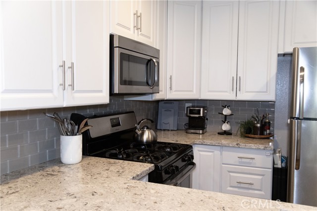 22171 Rim Pointe, Lake Forest CA: https://media.crmls.org/medias/0a34771a-ba83-48df-8c88-1ce277ebeb7a.jpg