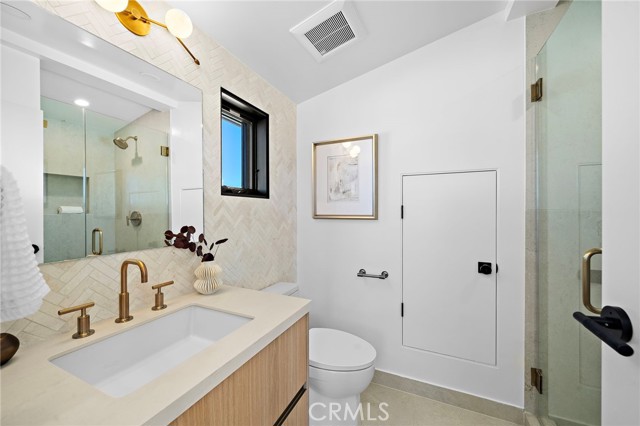 Detail Gallery Image 30 of 54 For 612 1/2 Begonia, Corona Del Mar,  CA 92625 - 2 Beds | 2/1 Baths