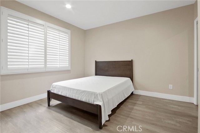 Detail Gallery Image 13 of 33 For 11824 Darlington Ave #102,  Los Angeles,  CA 90049 - 3 Beds | 2/1 Baths